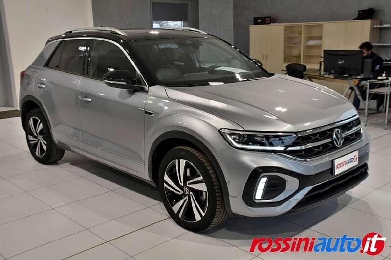 Usata VW T-Roc R-line Plus 150 CV (110 kW) 2024 Pyrit silver tetto nero SUV