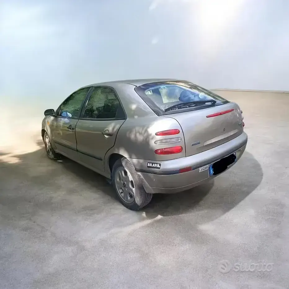 Usata Fiat Brava 105 CV (77 kW) 2002 Grigio Utilitaria