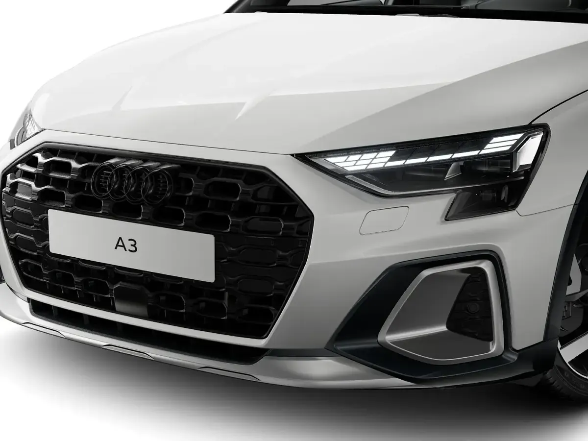 Nuova Audi A3 150 CV (110 kW) 2026 Bianco arkona Berlina