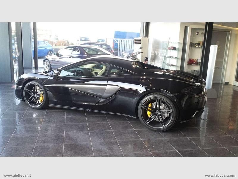Usata McLaren 540C 540 CV (397 kW) 2019 Nero Coupé