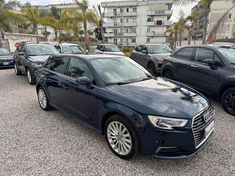 Usata Audi e-tron Sport 109 kW (149 CV) 2018 Blu SUV