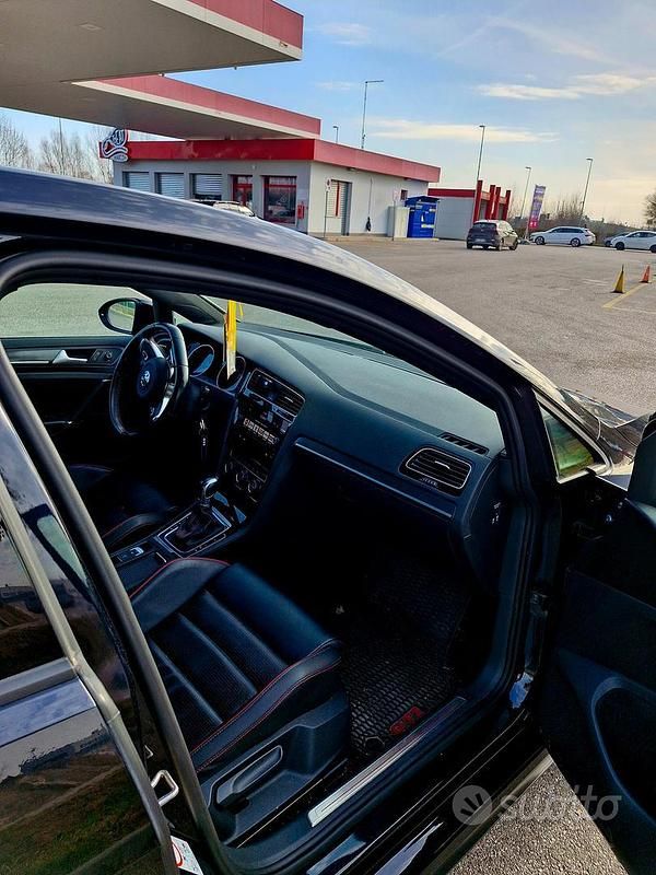 Usata VW Golf VII GTI 230 CV (169 kW) 2017 Nero Berlina