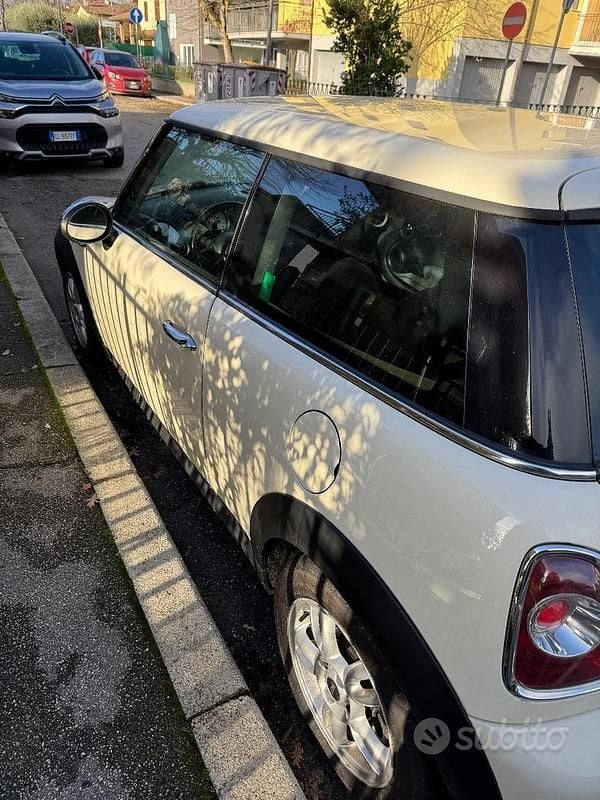Usata Mini ONE 90 CV (66 kW) 2011 Utilitaria
