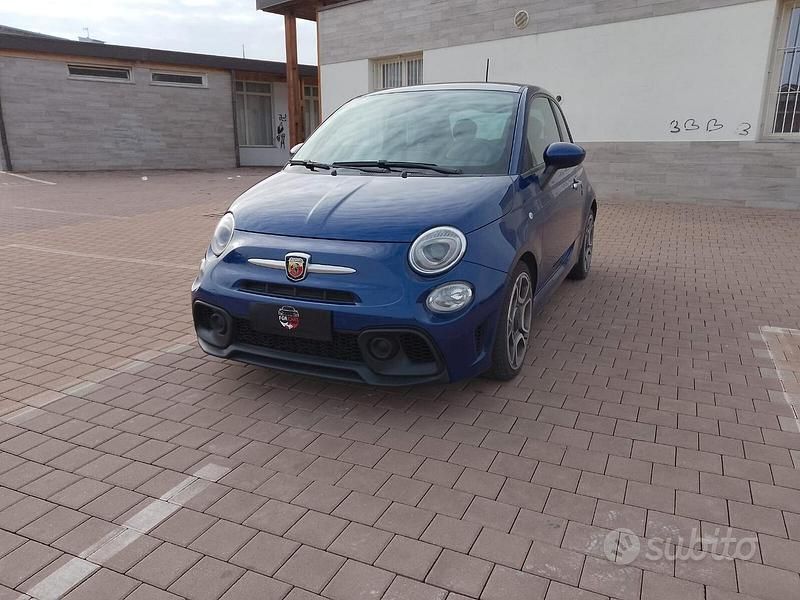 Usata Abarth 595 145 CV (106 kW) 2019 Blu Berlina