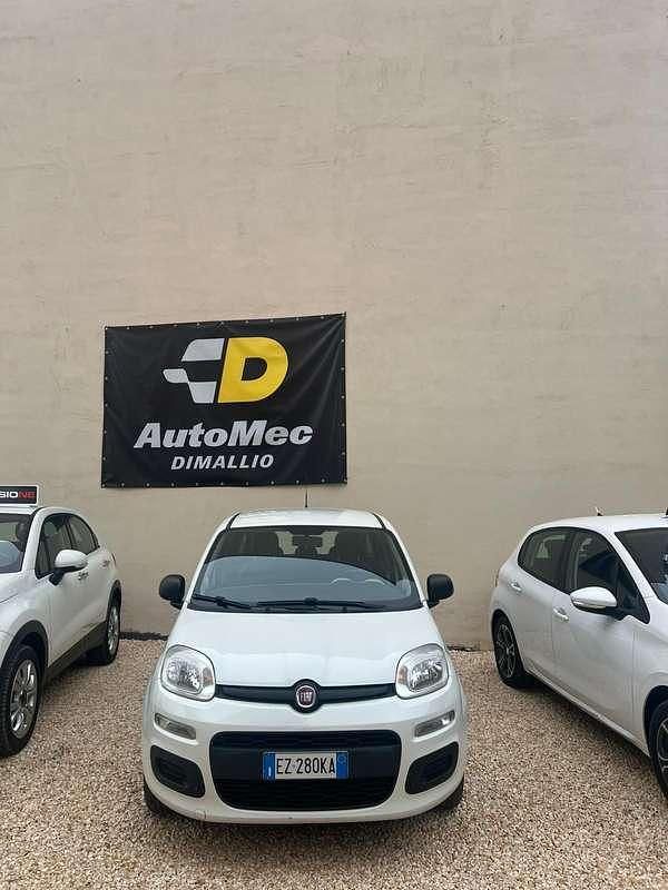 Usata Fiat Panda Lounge 95 CV (69 kW) 2015 Bianco Utilitaria