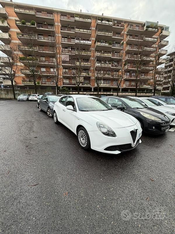 Usata Alfa Romeo Giulietta 120 CV (88 kW) 2017 Bianco Utilitaria