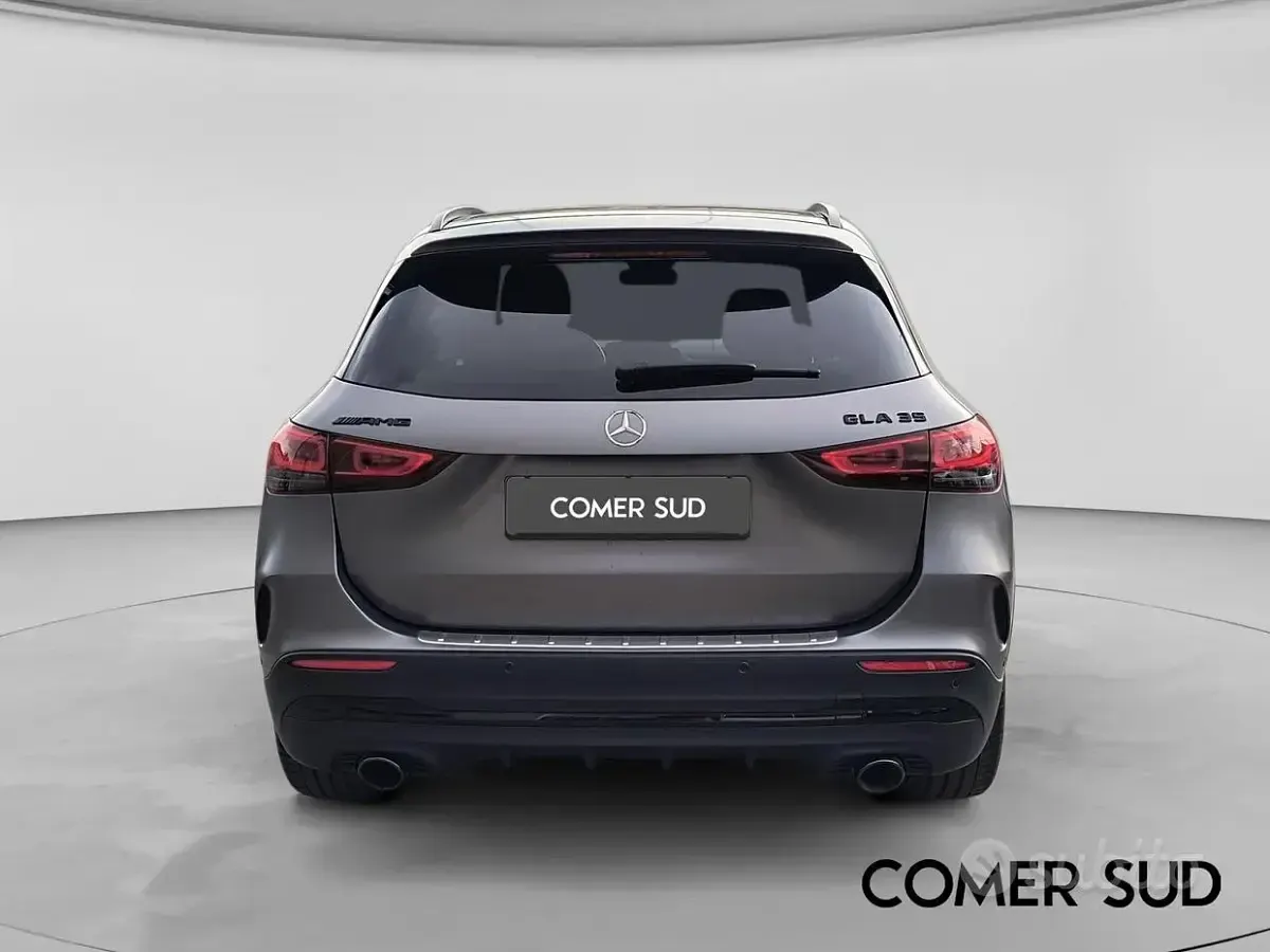 Usata Mercedes GLA35 AMG AMG 306 CV (225 kW) 2023 Grigio SUV