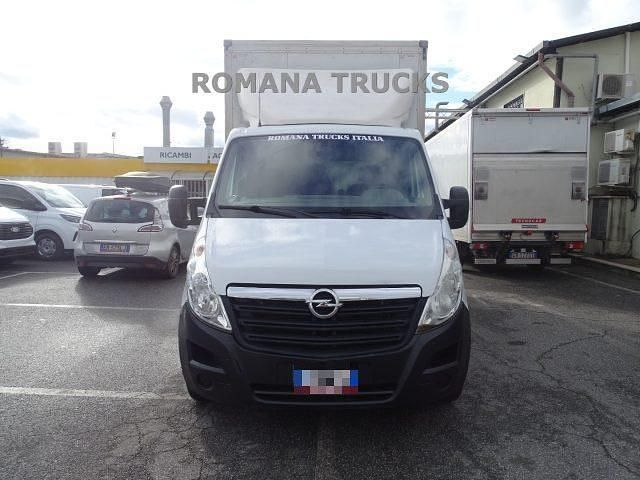Usata Opel Movano 131 CV (96 kW) 2017 Bianco pastello Furgone