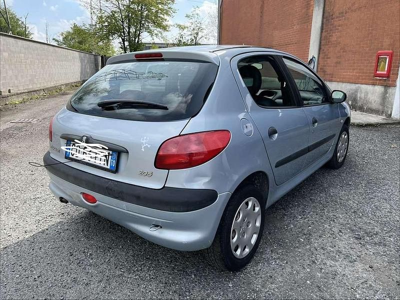 Usata Peugeot 206 75 CV (55 kW) 2002 Berlina