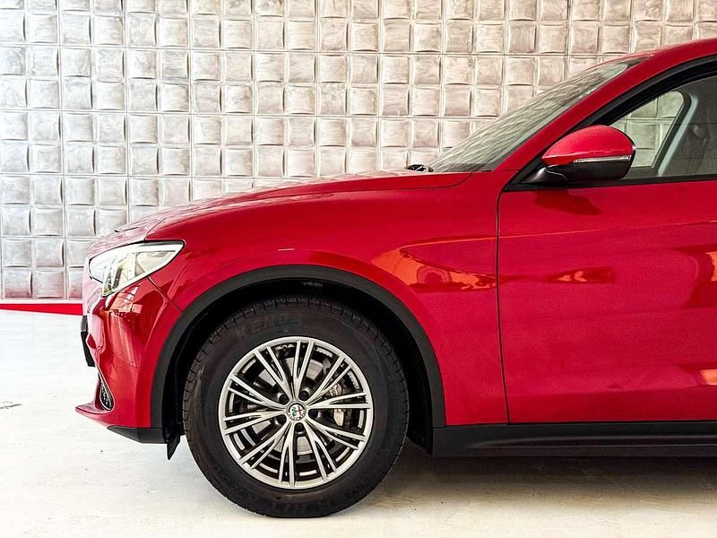 Usata Alfa Romeo Stelvio Business 190 CV (139 kW) 2020 Rosso SUV