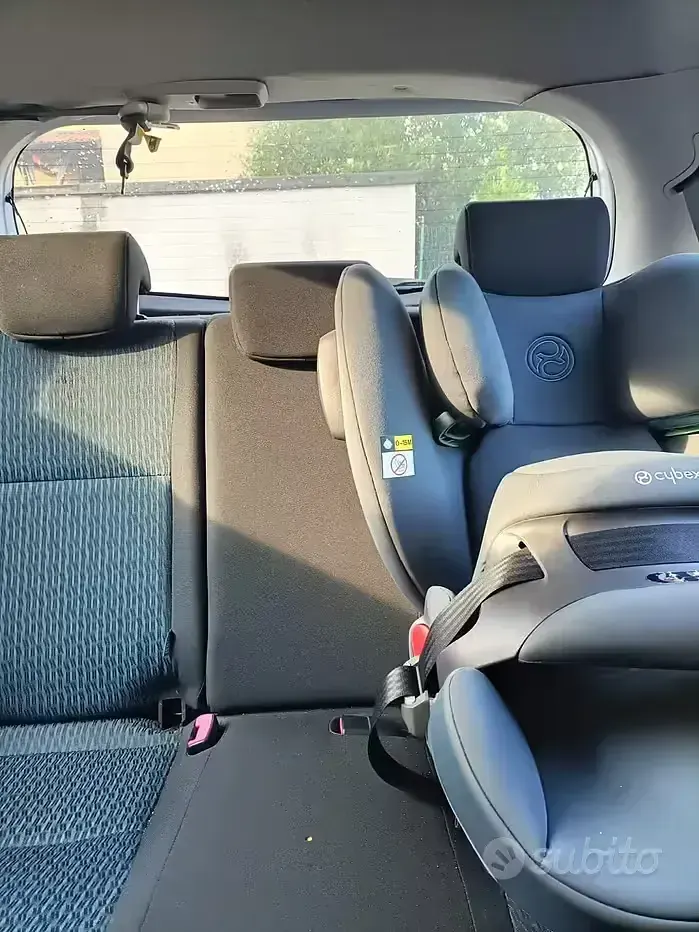 Usata Toyota Yaris 90 CV (66 kW) 2013 Bianco Utilitaria