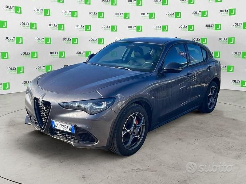Usata Alfa Romeo Stelvio Veloce 160 CV (117 kW) 2025 Grigio SUV