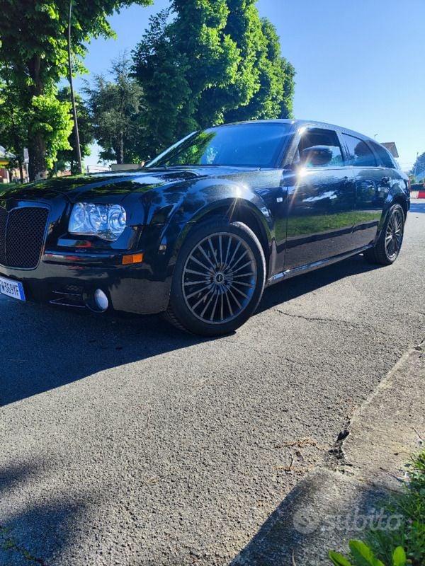 Usata Chrysler 300C Touring 218 CV (160 kW) 2007 Nero Station wagon