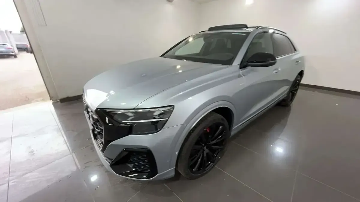 Nuova Audi Q8 S-Line 286 CV (210 kW) 2025 Argento SUV