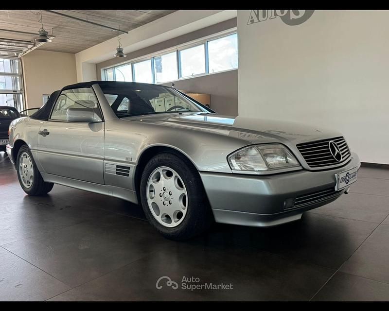 Usata Mercedes SL300 231 CV (169 kW) 1993 Argento Cabrio