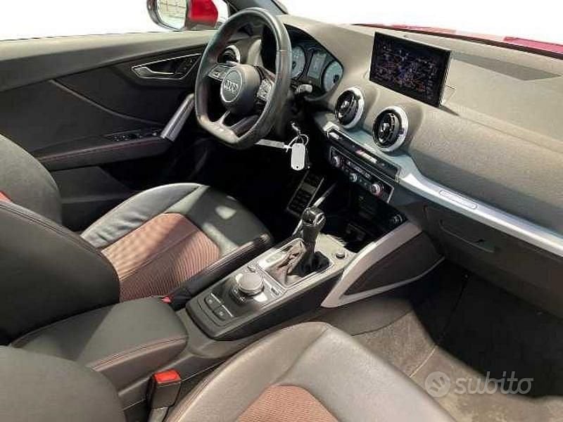 Usata Audi SQ2 Ambiente 300 CV (220 kW) 2021 Rosso tango metallizzato SUV