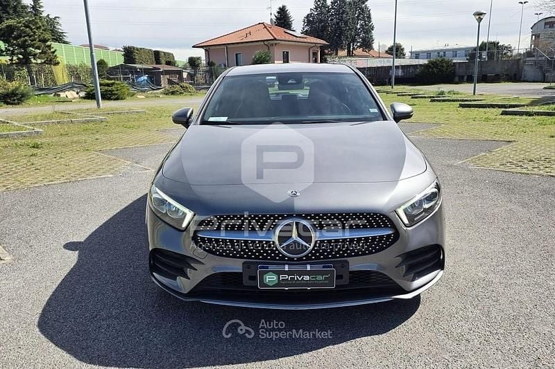 Usata Mercedes A200 Premium 150 CV (110 kW) 2019 Gray Berlina