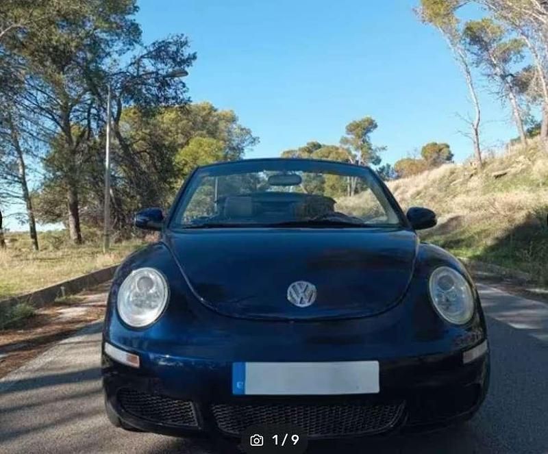 Usata VW New Beetle 105 CV (77 kW) 2006 Blu/azzurro Utilitaria