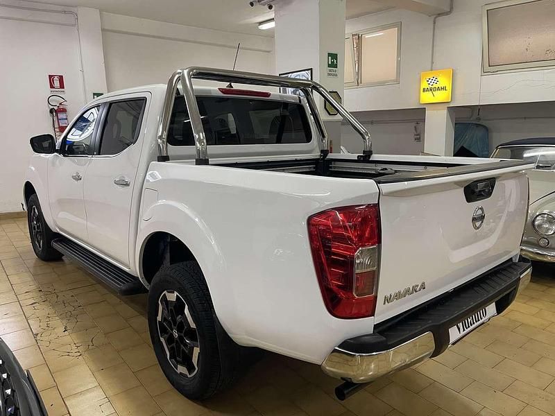 Usata Nissan Navara N-Connecta 163 CV (119 kW) 2021 Bianco Pick-up
