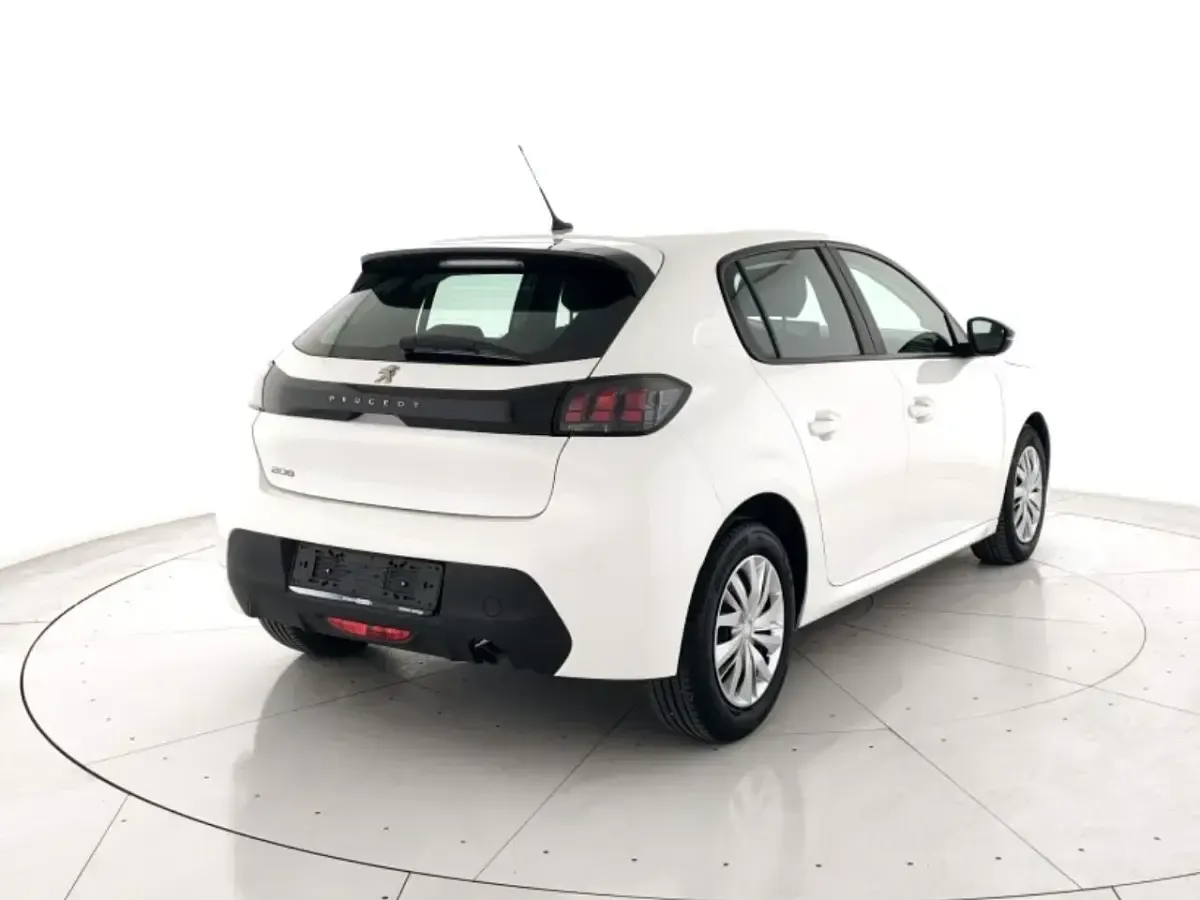 Usata Peugeot 208 Active 102 CV (75 kW) 2022 Bianco Utilitaria