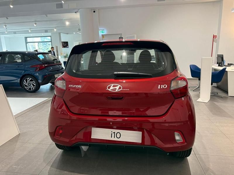 Nuova Hyundai i10 62 CV (45 kW) 2025 Rosso Utilitaria