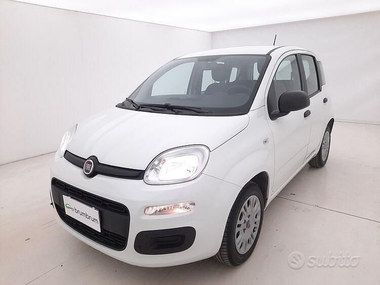 Usata Fiat Panda Easy 69 CV (50 kW) 2020 Bianco Utilitaria