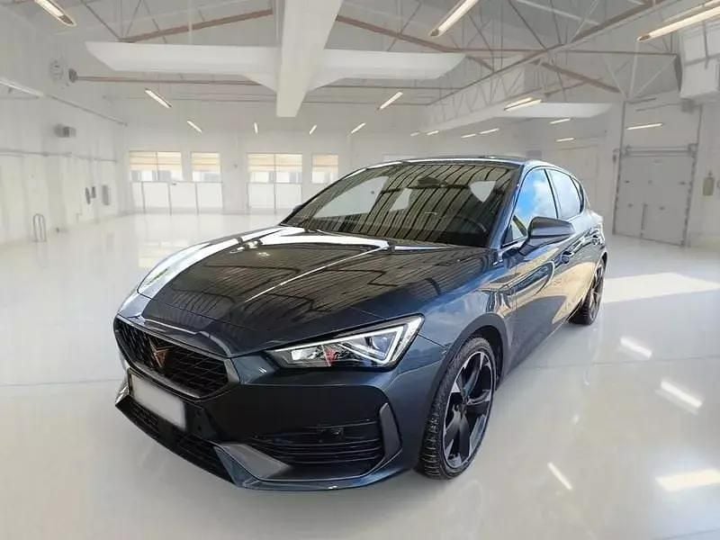 Grigio Usata 2023 Cupra Leon Berlina | 27.700 € (Ottimo prezzo) - Immagine 1/4