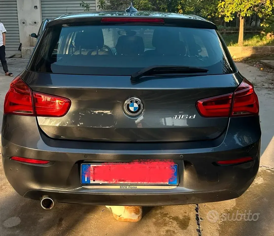 Usata BMW 116 Advantage 116 CV (85 kW) 2017 Grigio Utilitaria