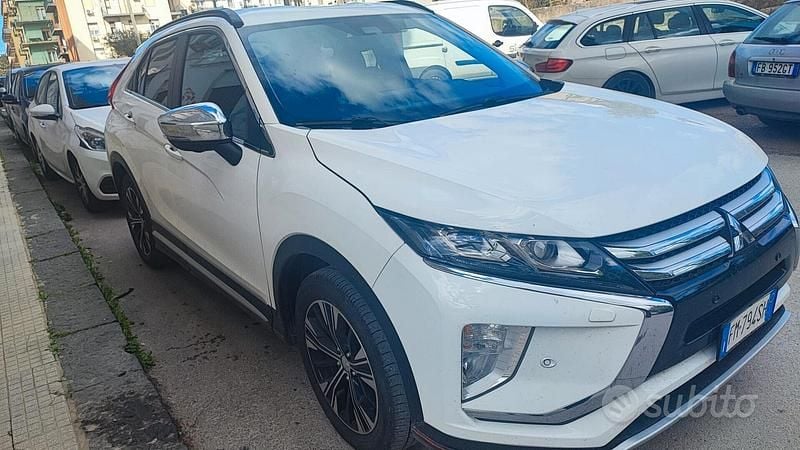 Usata Mitsubishi Eclipse Cross Instyle 163 CV (119 kW) 2020 Bianco SUV