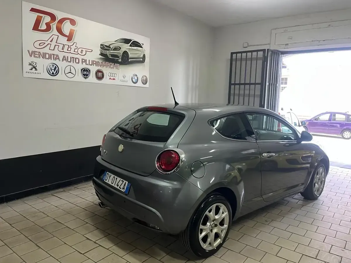 Usata Alfa Romeo MiTo Distinctive 120 CV (88 kW) 2009 Argento Utilitaria