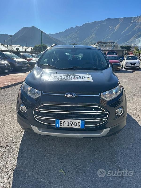 Usata Ford Ecosport Titanium 90 CV (66 kW) 2015 Nero SUV
