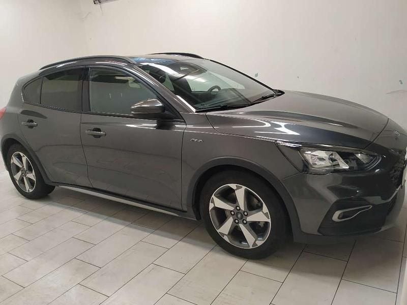 Usata Ford Focus Active 120 CV (88 kW) 2020 Grigio Station wagon