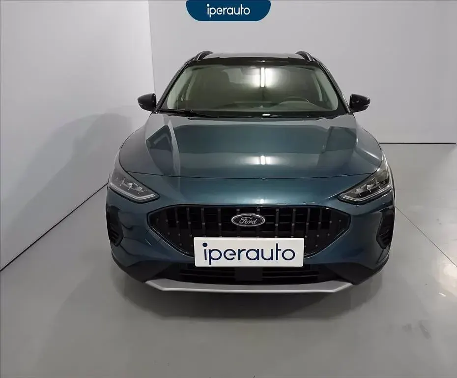 Begagnad Ford Focus Active 125 HK (91 kW) 2024 Blå SUV