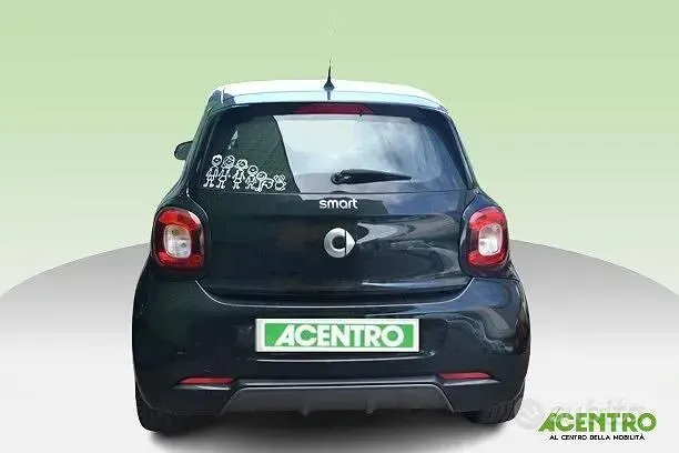 Usata Smart ForFour Passion 90 CV (66 kW) 2019 Nero Utilitaria