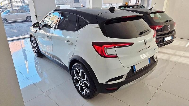 Usata Renault Captur Intens 93 CV (68 kW) 2021 Bianco SUV