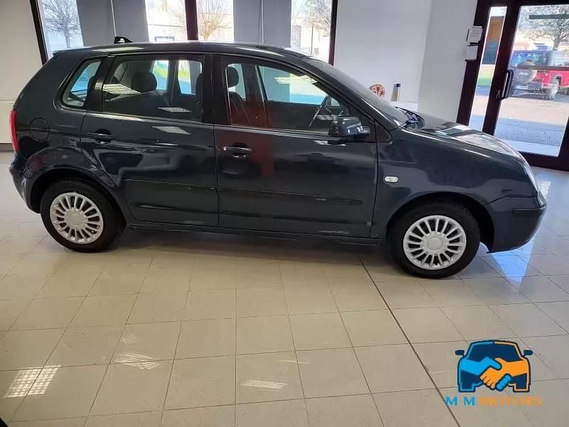 Usata VW Polo Comfortline 64 CV (47 kW) 2007 Blu Utilitaria