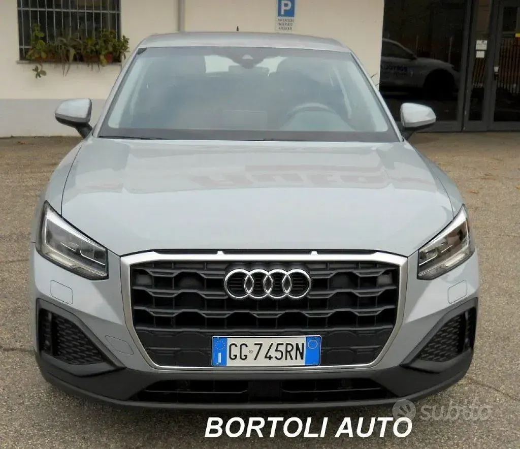 Usata Audi Q2 Business 116 CV (85 kW) 2021 Grigio SUV
