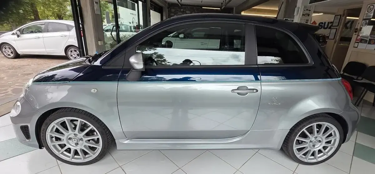 Usata Abarth 695 180 CV (132 kW) 2018 Argento Utilitaria