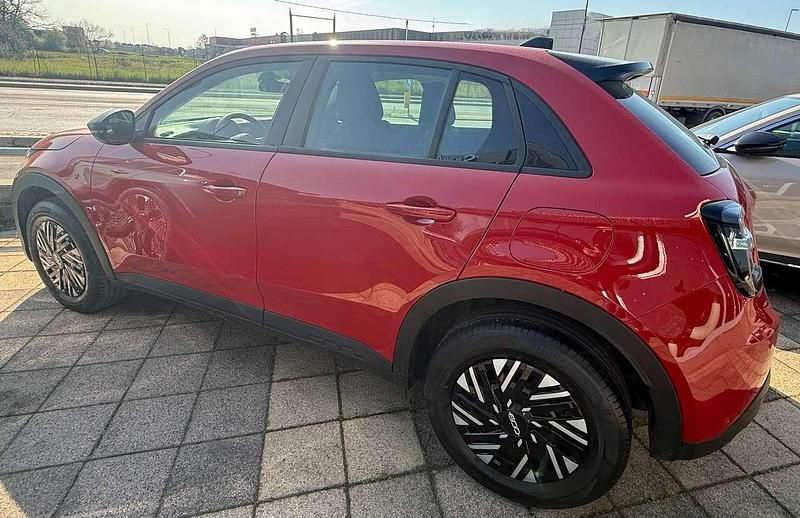 Usata Fiat 600 Business 101 CV (74 kW) 2025 Rosso SUV