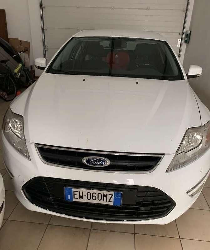 Begagnad Ford Mondeo 140 HK (102 kW) 2014 Sedan