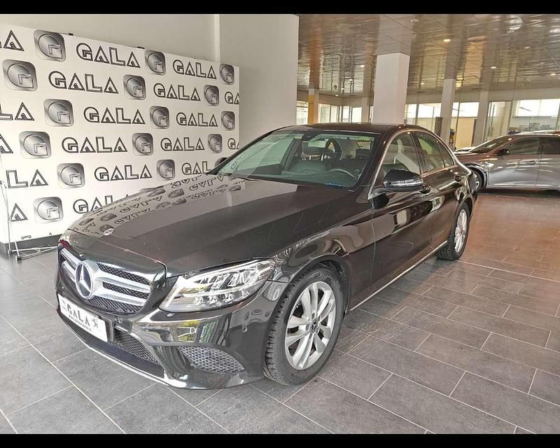 Usata Mercedes C220 194 CV (142 kW) 2018 Nero Berlina