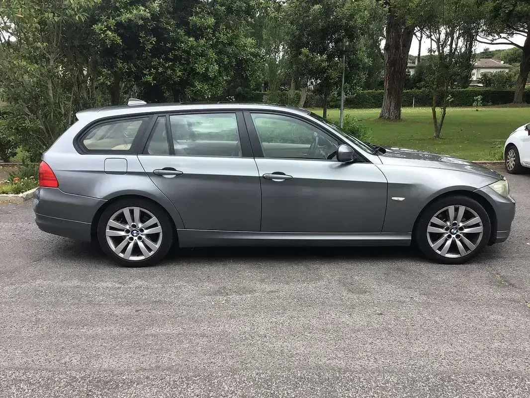 Usata BMW 320 184 CV (135 kW) 2011 Argento Station wagon