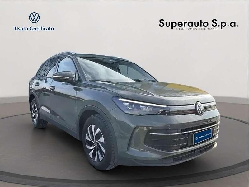 Nuova VW Tiguan Edition 150 CV (110 kW) 2026 Verde SUV