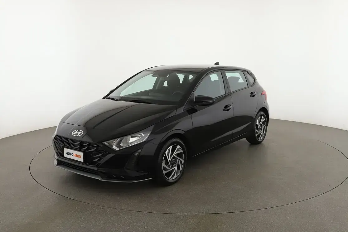 Gebraucht Hyundai i20 101 PS (74 kW) 2024 Kleinwagen