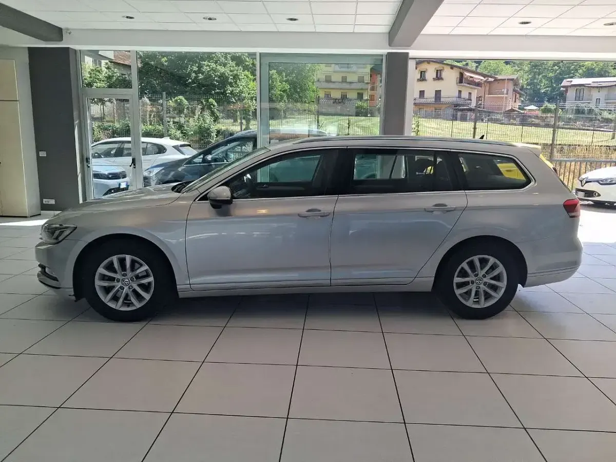 Usata VW Passat Business 120 CV (88 kW) 2016 Argento Station wagon