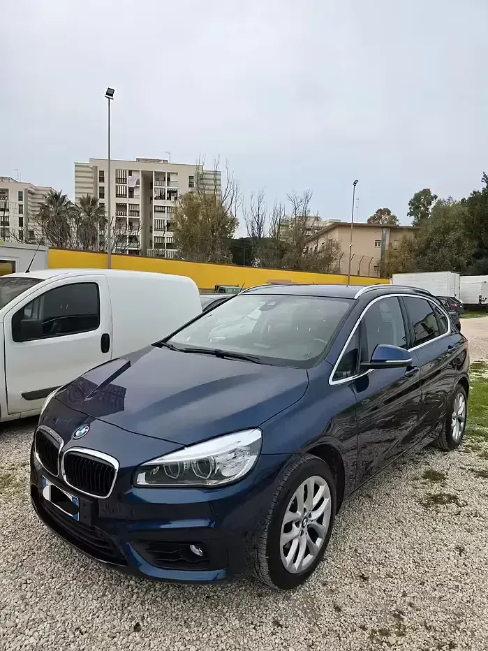 Usata BMW 218 Active Tourer 150 CV (110 kW) 2019 Blu Monovolume
