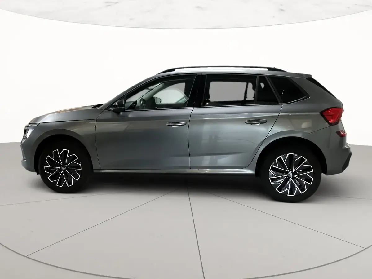 Usata Skoda Kamiq Selection 116 CV (85 kW) 2025 Grigio graphite metallizzato SUV