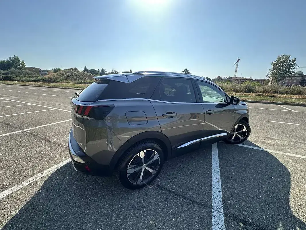 Usata Peugeot 3008 GT-line 120 CV (88 kW) 2019 SUV