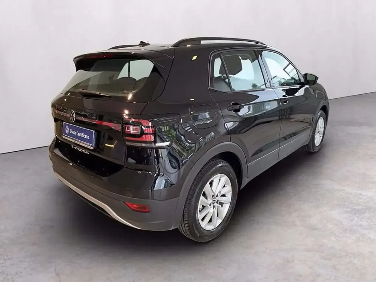 Usado VW T-Cross Style 110 CV (80 kW) 2023 Negro SUV