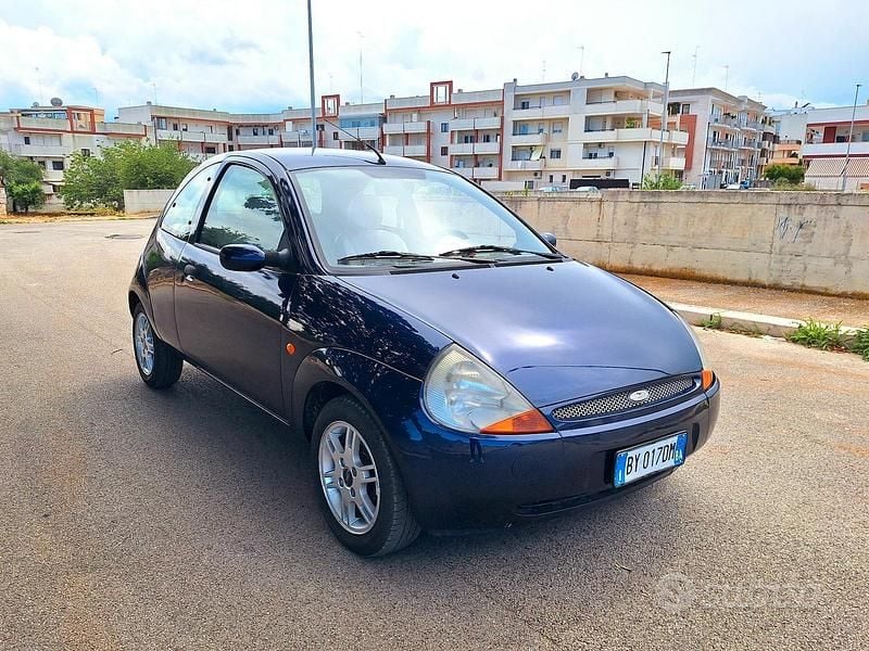 Usata Ford Ka Collection 60 CV (44 kW) 2002 Blu Utilitaria